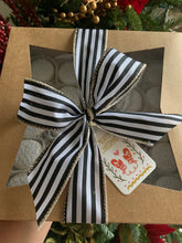 Load image into Gallery viewer, Alfajores BOX 25 UNT ( see description before place an order )