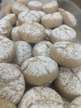 Load image into Gallery viewer, Polvorosas ( Venezuelan crumble cookies)