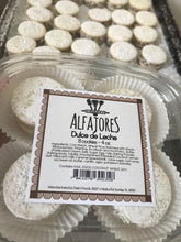 Load image into Gallery viewer, Alfajores dulce de leche 4oz - 8 cookies 3PACK
