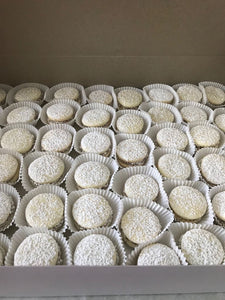 Alfajores dulce de leche party BOX 50 units - (DELIVERY ONLY IN Florida Broward County) please before place an order ask for delivery availability or pick up location)